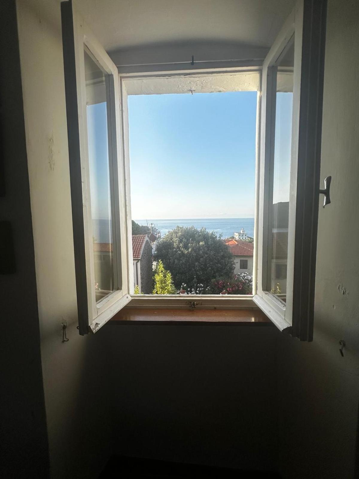 Vila Maison Des Amis Capraia Exteriér fotografie